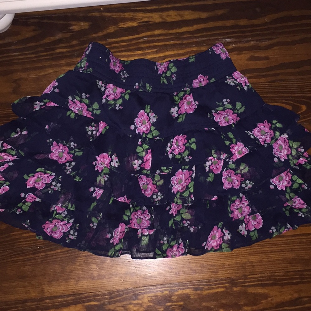 Hollister mini skirt